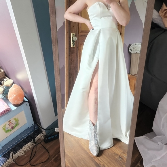 Calla Blanche L'Amour Tristan Wedding Dress - Picture 8 of 8